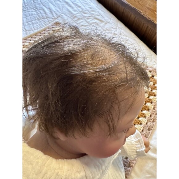 G. Hegler Lifelike Newborn Baby Doll Reborn Baby style Outfit Blanket imaginary - Picture 7 of 16